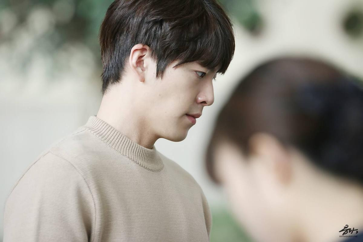 Trước khi biết tin mắc bệnh ung thư, Kim Woo Bin thường xuyên bị chảy máu mũi và cổ họng sưng tấy Ảnh 2