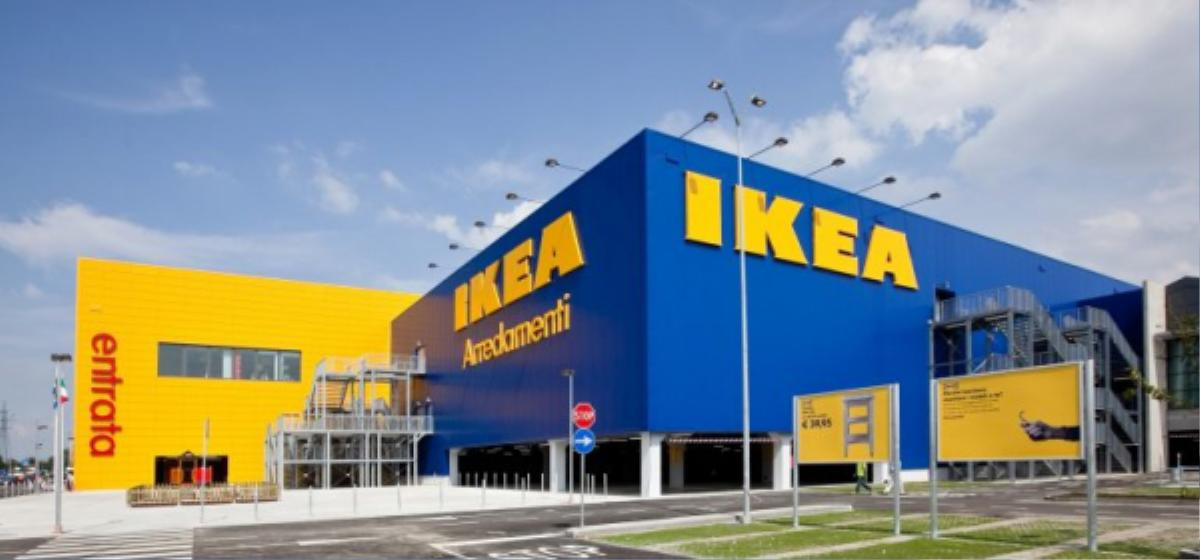 Cảm hứng từ IKEA, cuộc đổ bộ mạnh mẽ vào streetwear của giới trẻ tuần này Ảnh 1