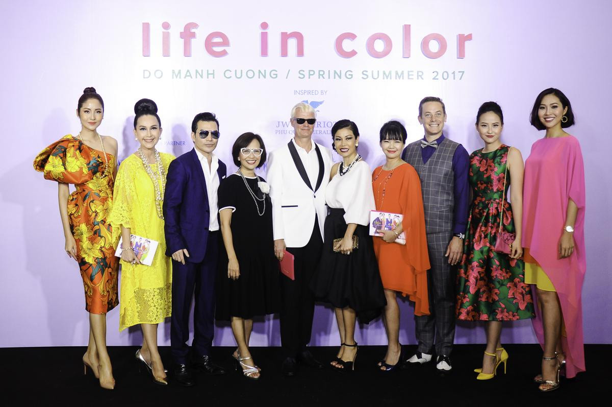 Dàn sao đổ bộ Life in Color - 'đại tiệc' đa sắc màu của NTK Đỗ Mạnh Cường Ảnh 15