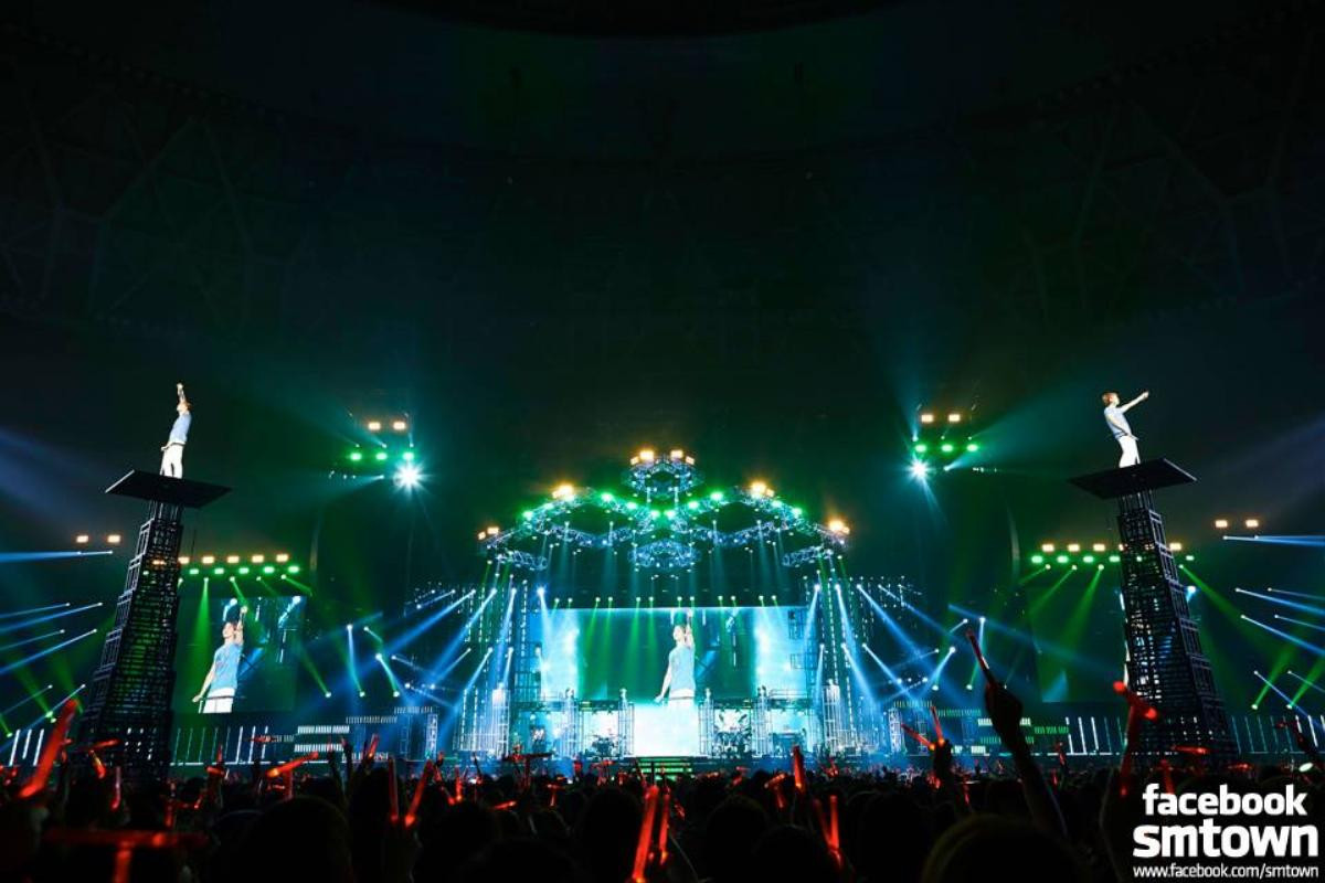 Những khoảnh khắc chẳng thể quên từ 3 ‘vị vua’ đi tour của Kpop Ảnh 6