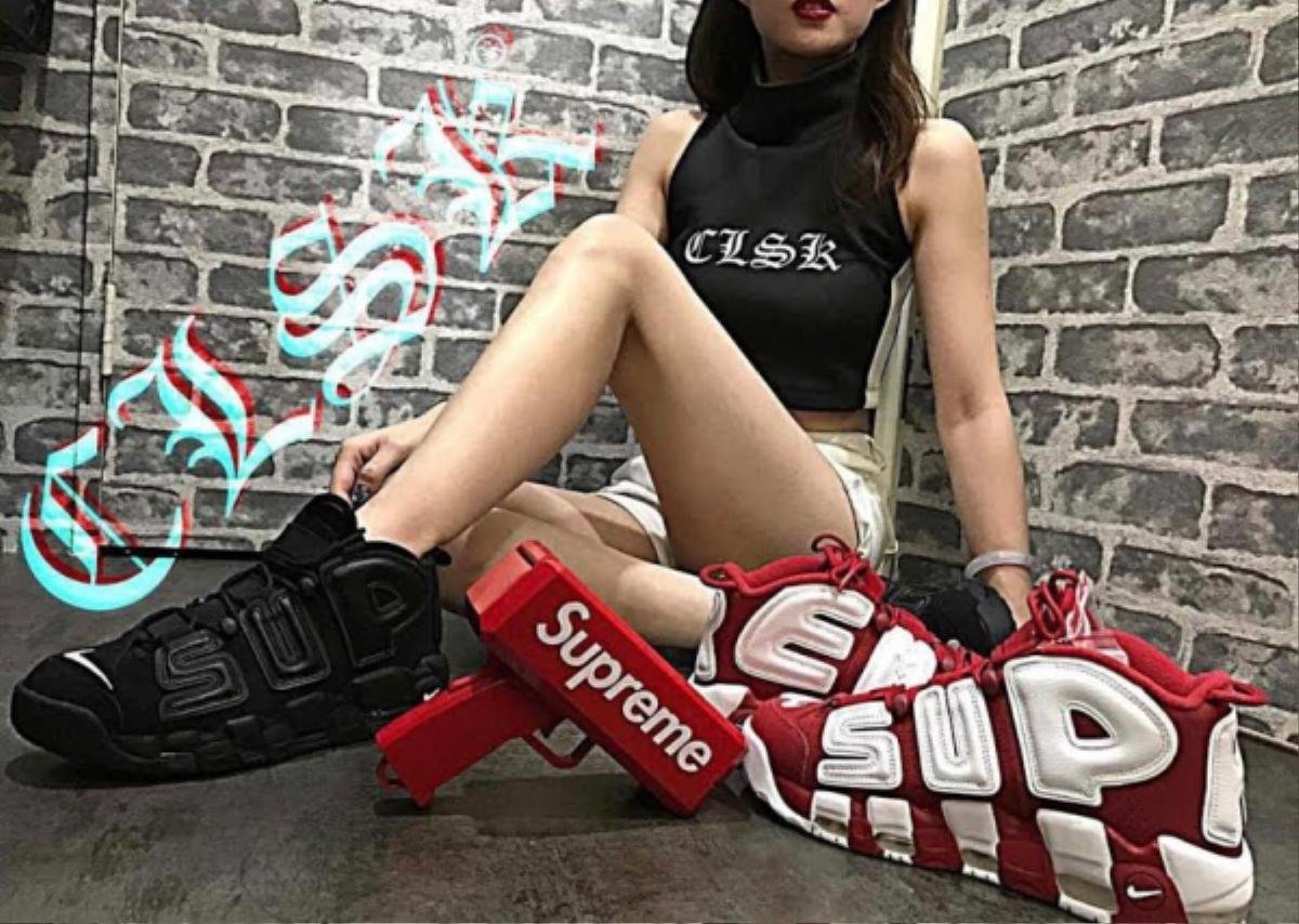 Chỉ cầm súng bắn tiền của Supreme: streetwear giới trẻ lại ngầu đến khó tin! Ảnh 14