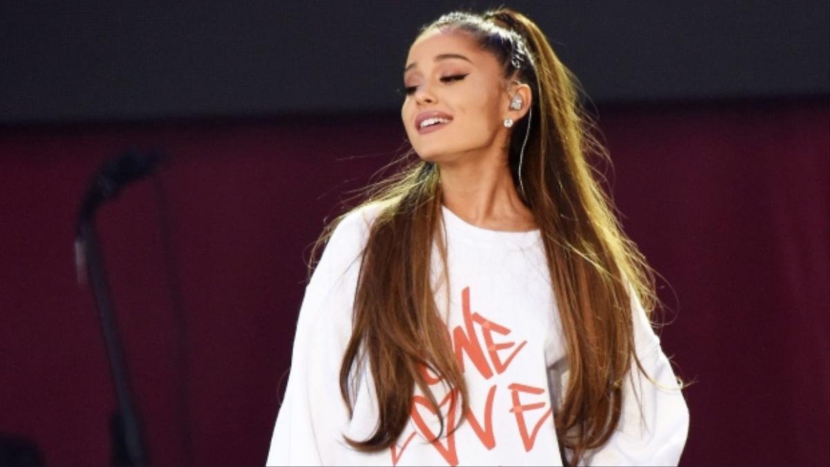 Concert Manchester của Ariana: Khủng bố qua rồi, nước mắt và tình yêu đã xoa dịu tất cả Ảnh 29