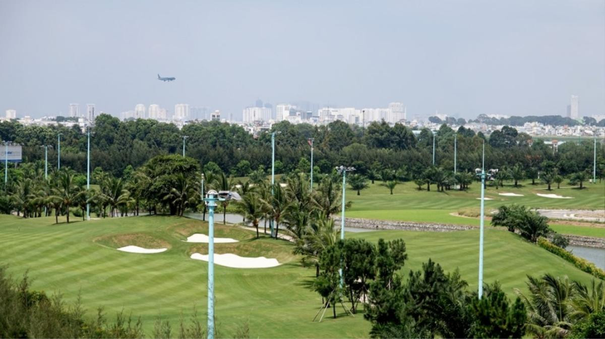 Cận cảnh sân golf VIP nằm trong… sân bay Tân Sơn Nhất Ảnh 5