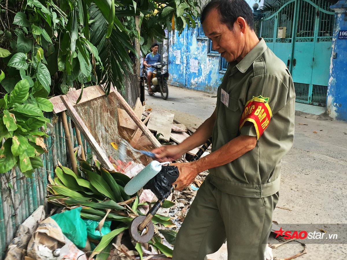 Chuyện chú bảo vệ nghèo đổi rác thành gạo tặng người dưng Ảnh 4