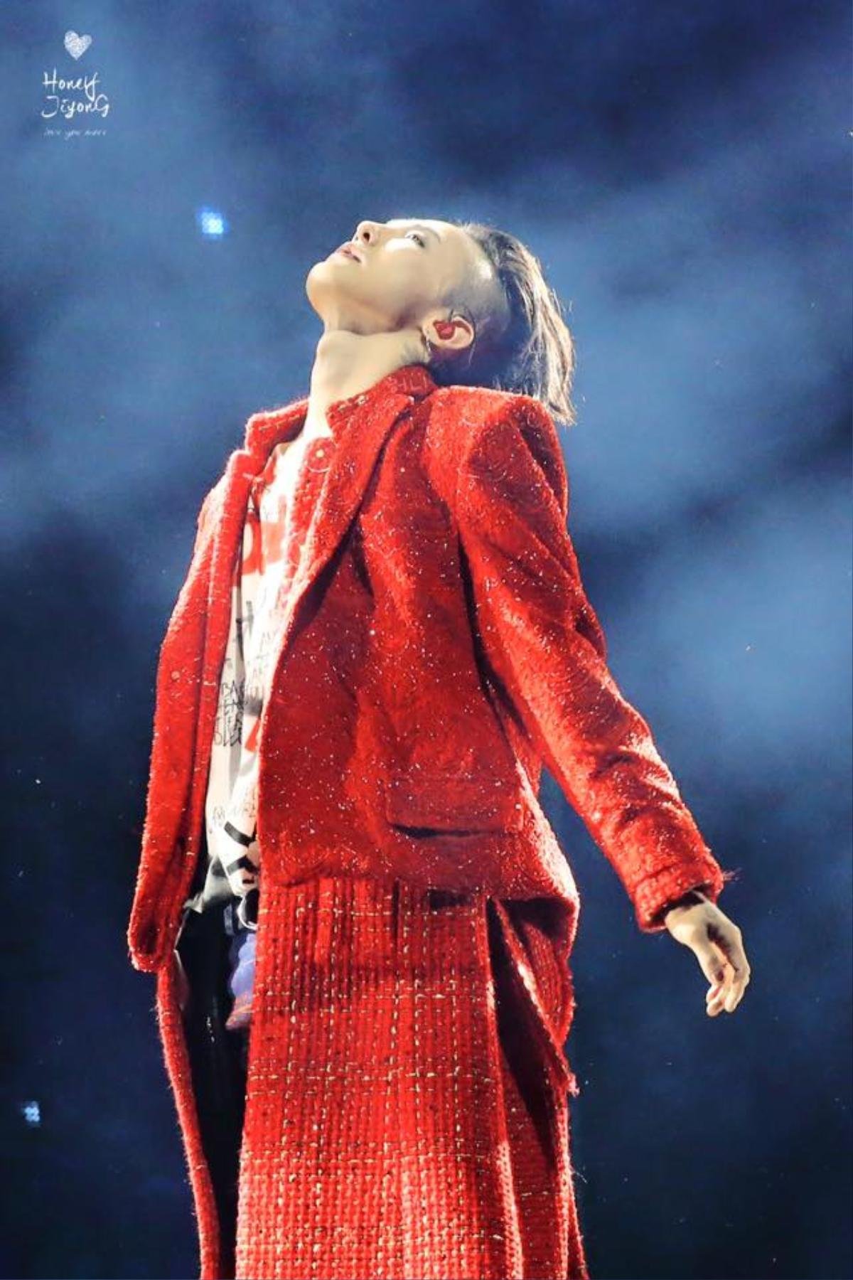 G-Dragon hẳn đã khiến fan không đến concert đầu tiên của mình phải 'dằm trong tim'! Ảnh 4