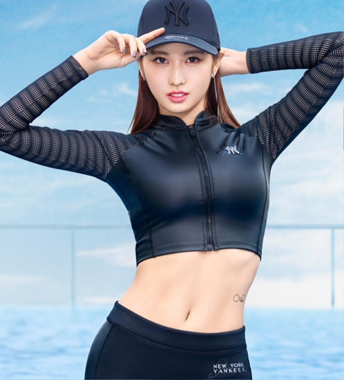 Rash Guard: mẫu đồ bơi chứng minh đâu phải cứ hở mới sexy! Ảnh 2