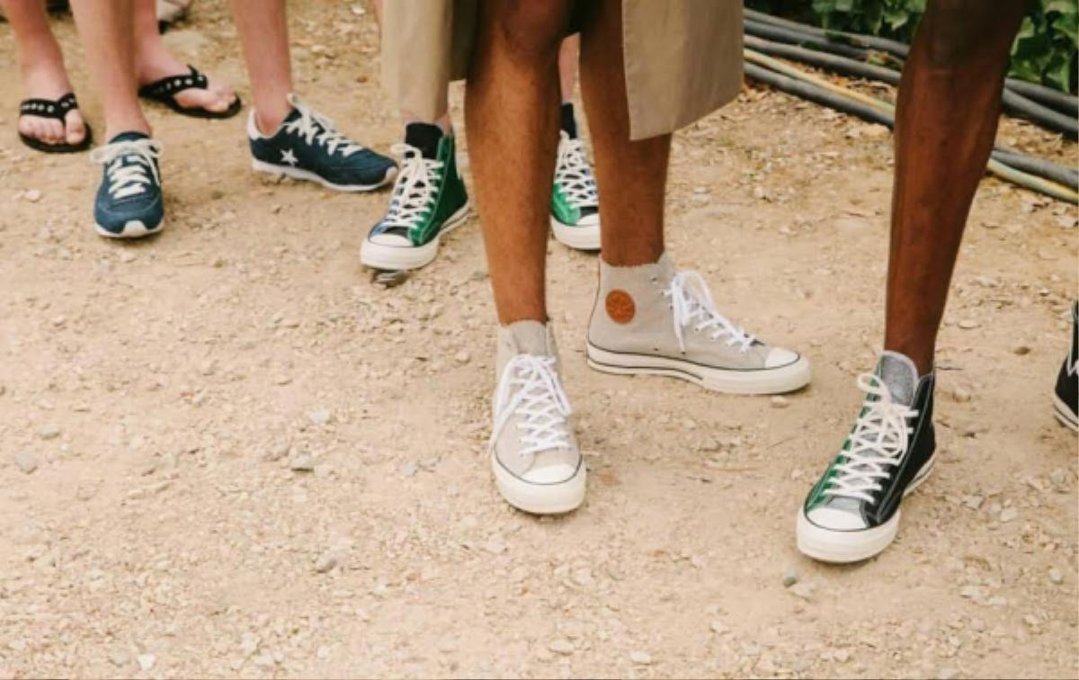 Bạn biết gì chưa, Converse x J.W.Anderson ra mắt BST giày phủ kim tuyến đẹp rụng rời Ảnh 4