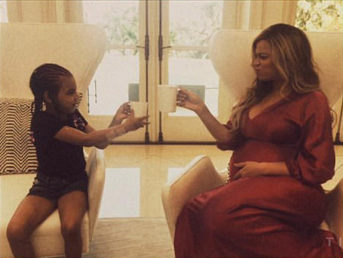 Beyonce hạ sinh thành công, bé Blue Ivy có thêm hai em cùng lúc Ảnh 5