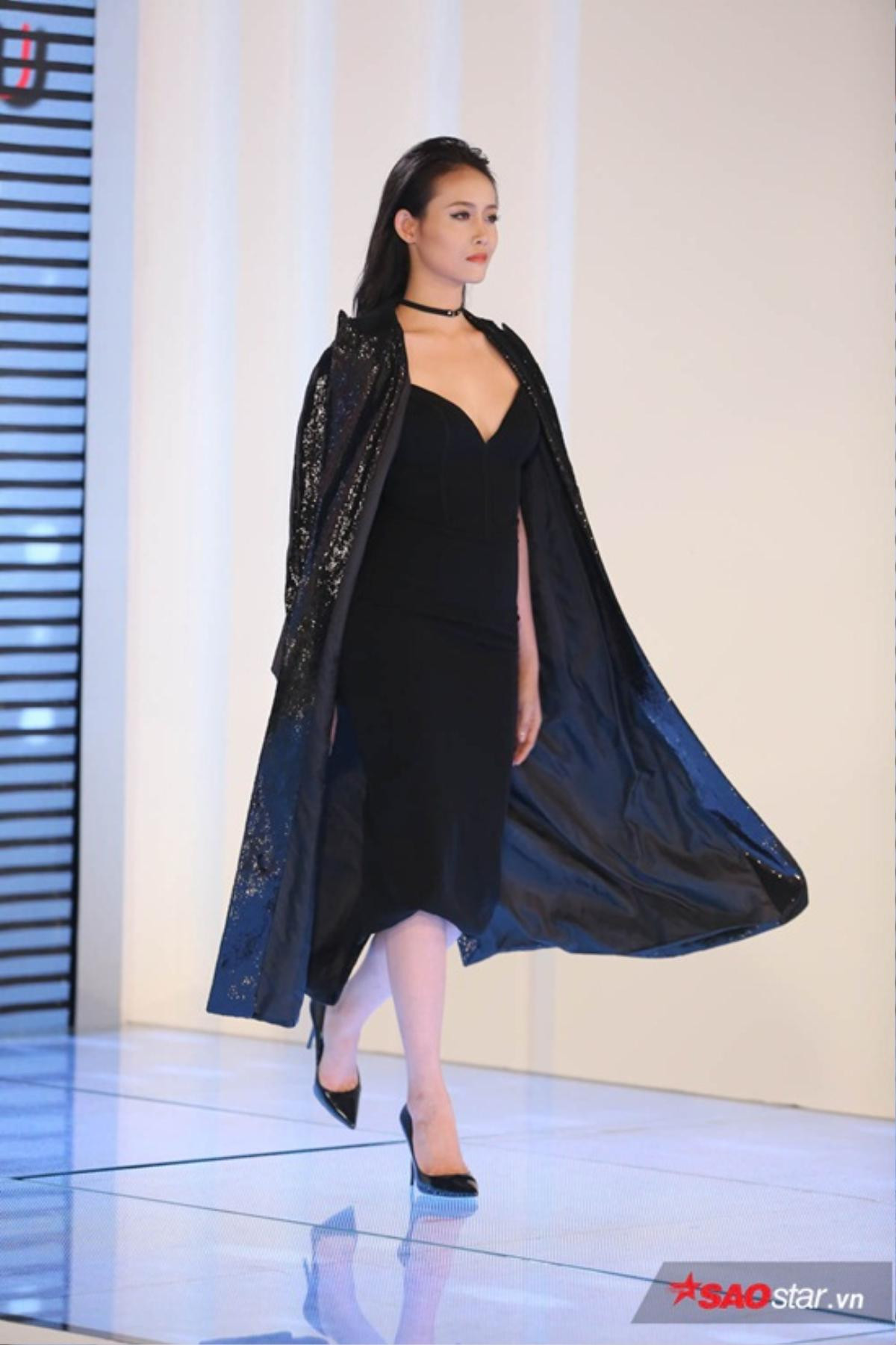 Catwalk - phần thi khó đoán nhất The Face: Tân binh tỏa sáng, thí sinh mạnh lại lao đao Ảnh 15