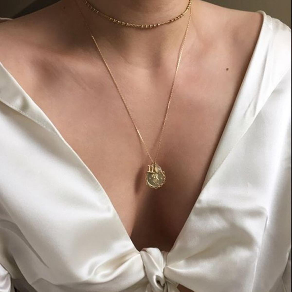 Đừng mải mê với choker mà quên mất dây chuyền kim loại đẹp đến thế nào! Ảnh 2