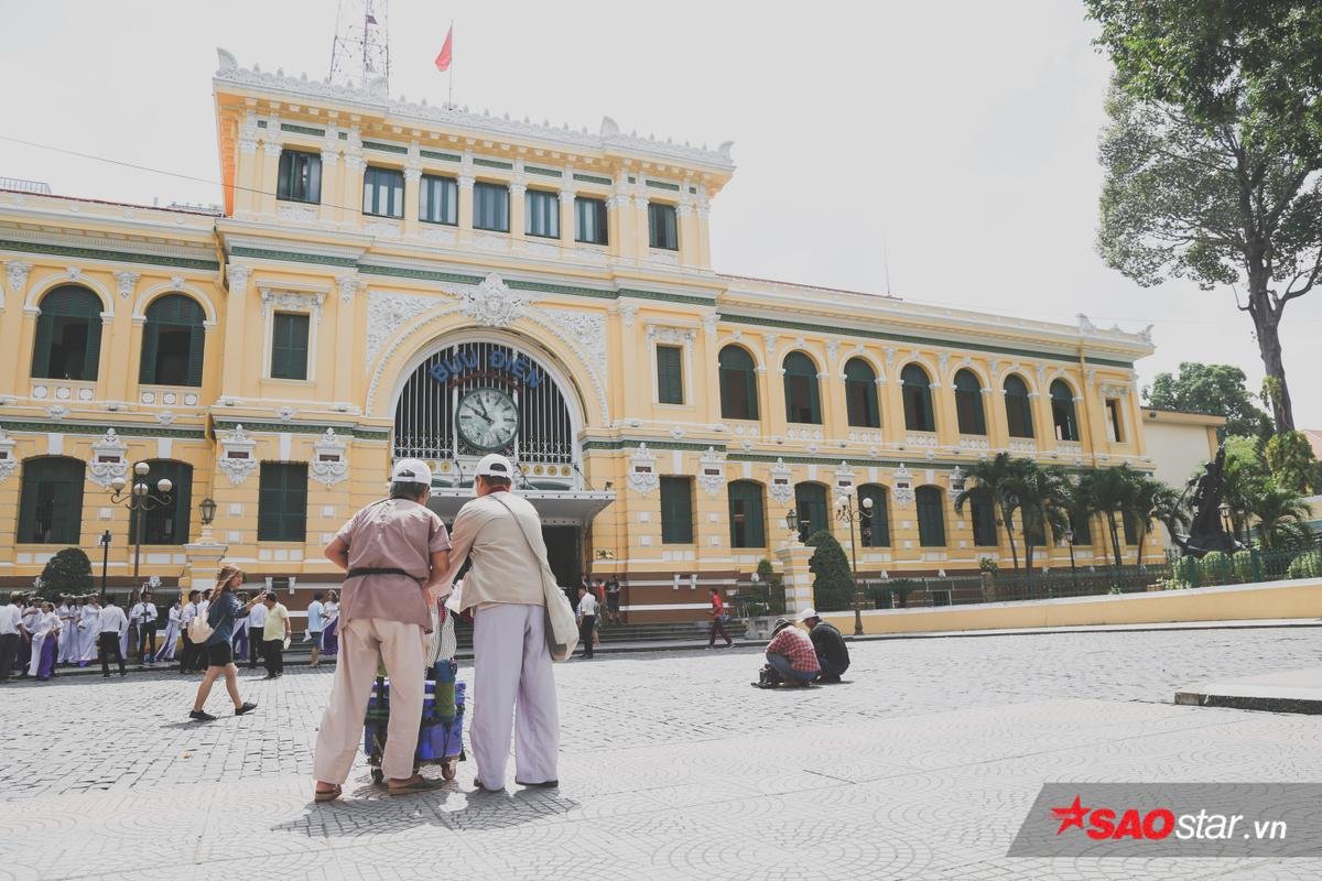 Chị em cô 'Năm yaourt' nhà thờ Đức Bà và câu chuyện đẹp về một nhân cách Ảnh 15