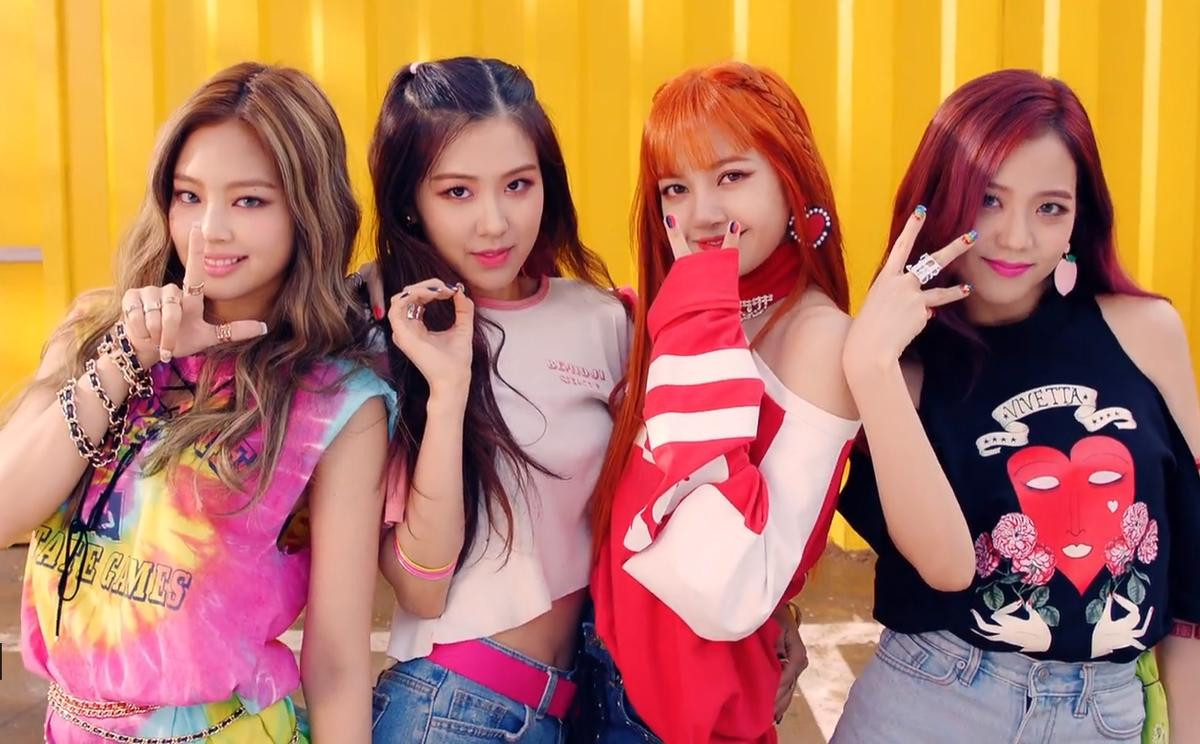 Black Pink cực nữ tính, diện cả đồ ngủ trong MV mới ra lò Ảnh 1