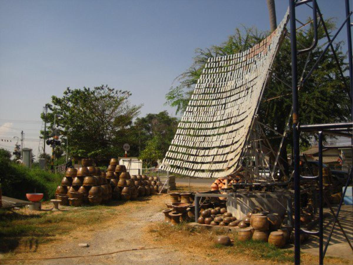 Giờ đây người ta đã có thể nướng chín gà bằng năng lượng mặt trời chỉ trong 15 phút Ảnh 2