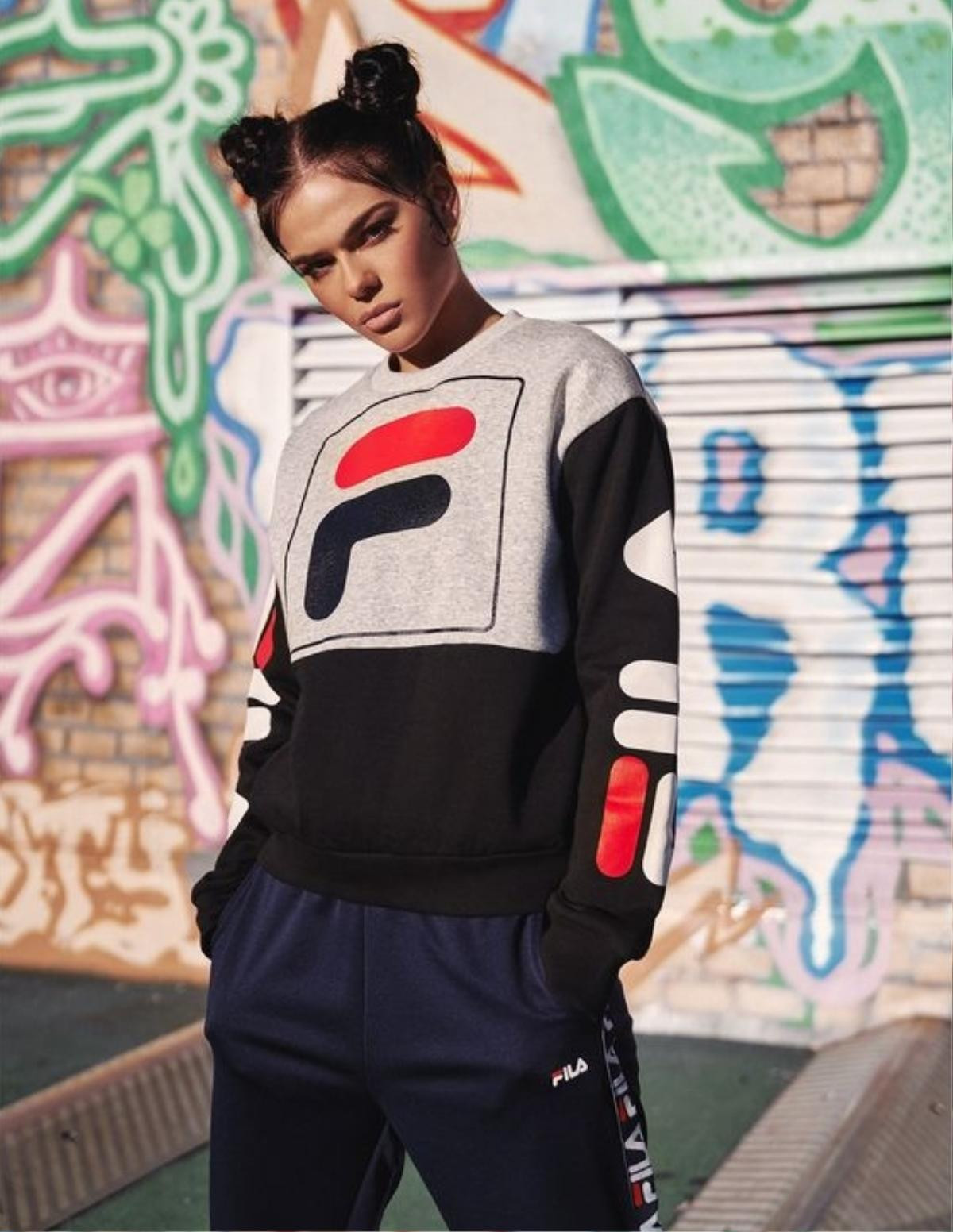 Streetwear giới trẻ tuần qua: trang phục FILA phủ sóng khắp mọi cung đường Ảnh 7