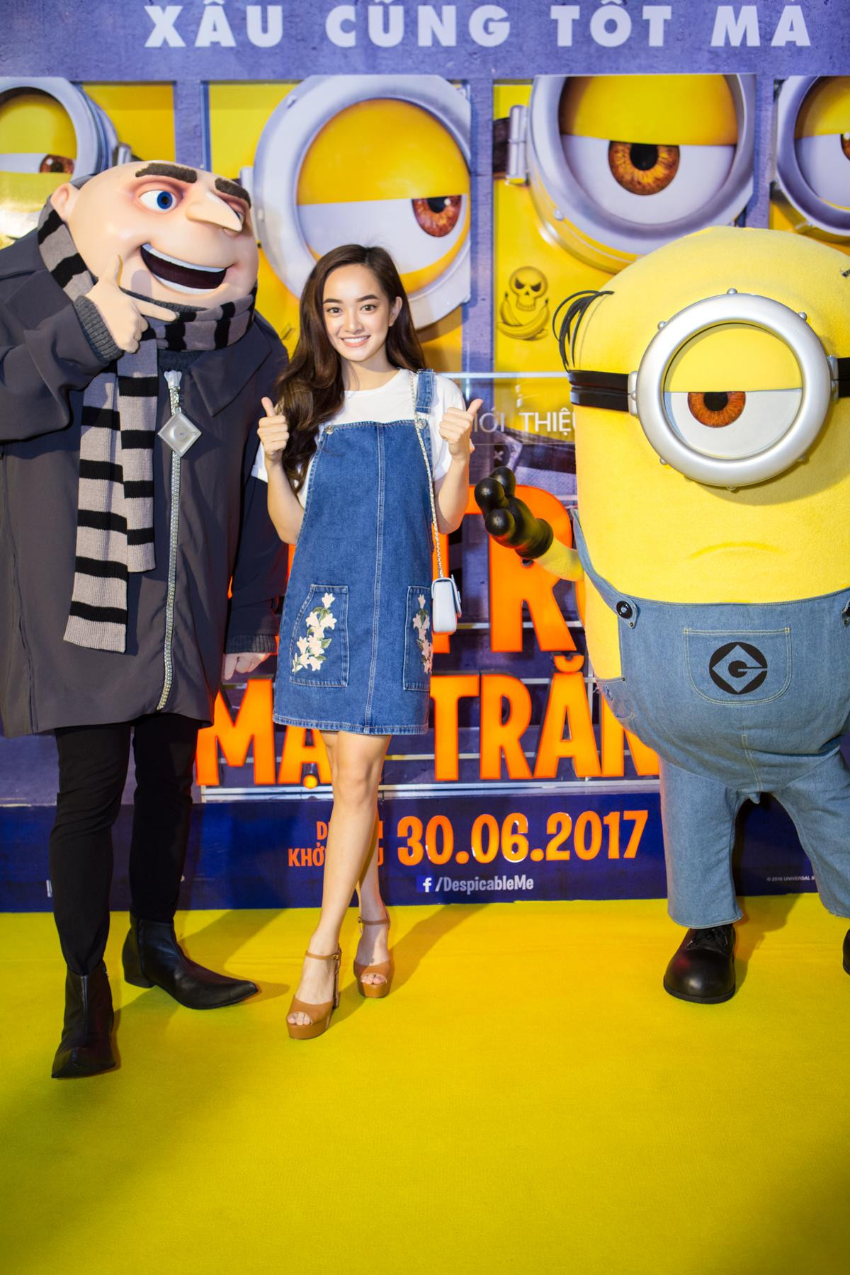 Kaity Nguyễn đáng yêu hết nấc với style giản dị, mặc 'đồ đôi' với Minions tại buổi ra mắt 'Kẻ trộm mặt trăng' Ảnh 2