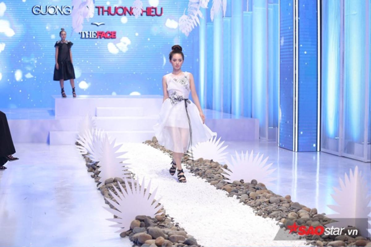 Yêu cầu thí sinh catwalk lại rồi loại đi người làm tốt hơn, Lan Khuê liệu có đang mâu thuẫn? Ảnh 5