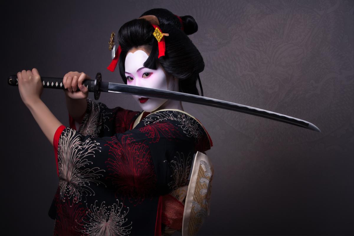 Bảo Thy - Tóc Tiên - Trương Quỳnh Anh: Đi tìm nàng Geisha ấn tượng nhất? Ảnh 2