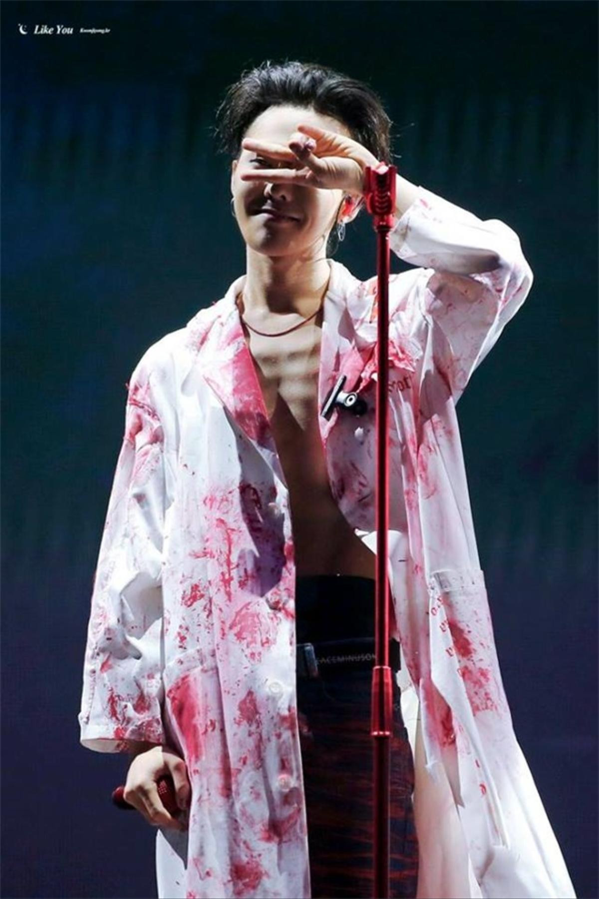 G-Dragon khiến fan xót xa vì dáng vẻ 'da bọc xương' đáng báo động Ảnh 8