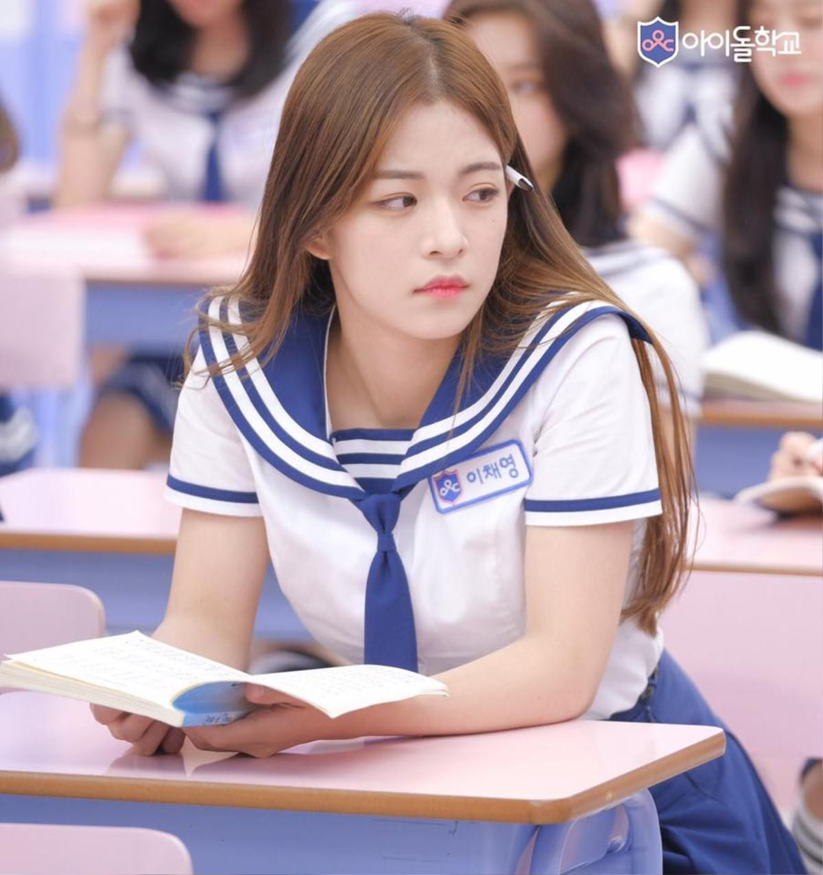 Sau khi 'thắng đậm' với Produce 101, Mnet tung 13 bóng hồng xinh đẹp cho show 'sống còn' mới - Idol School Ảnh 19