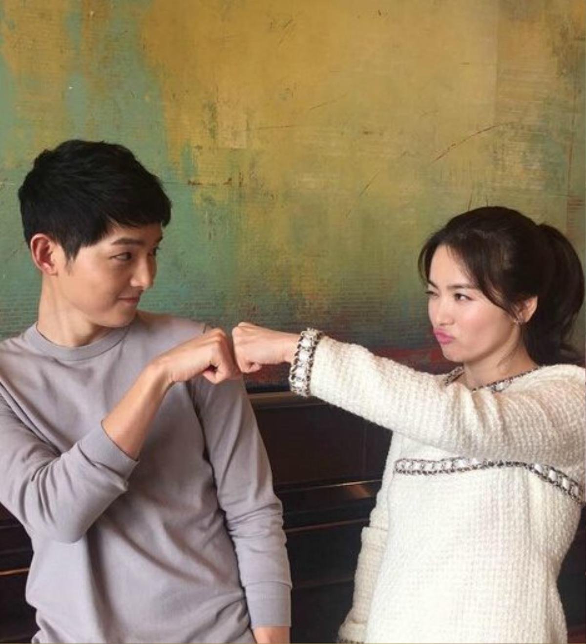 Trước khi về chung nhà, Song Joong Ki - Song Hye Kyo vốn đã 'ngọt như kẹo đường' thế này đây! Ảnh 4