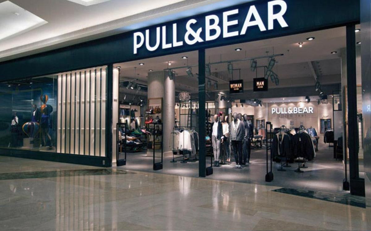 Pull&Bear, Stradivarius và Zara: 3 anh em chung 'huyết thống' đã về 1 nhà! Ảnh 1