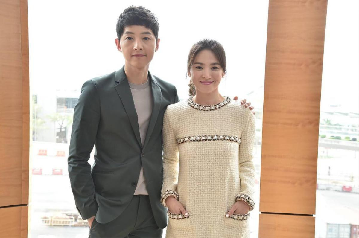 Thực chất Song Joong Ki và Song Hye Kyo bị ép phải công khai tình cảm? Ảnh 2