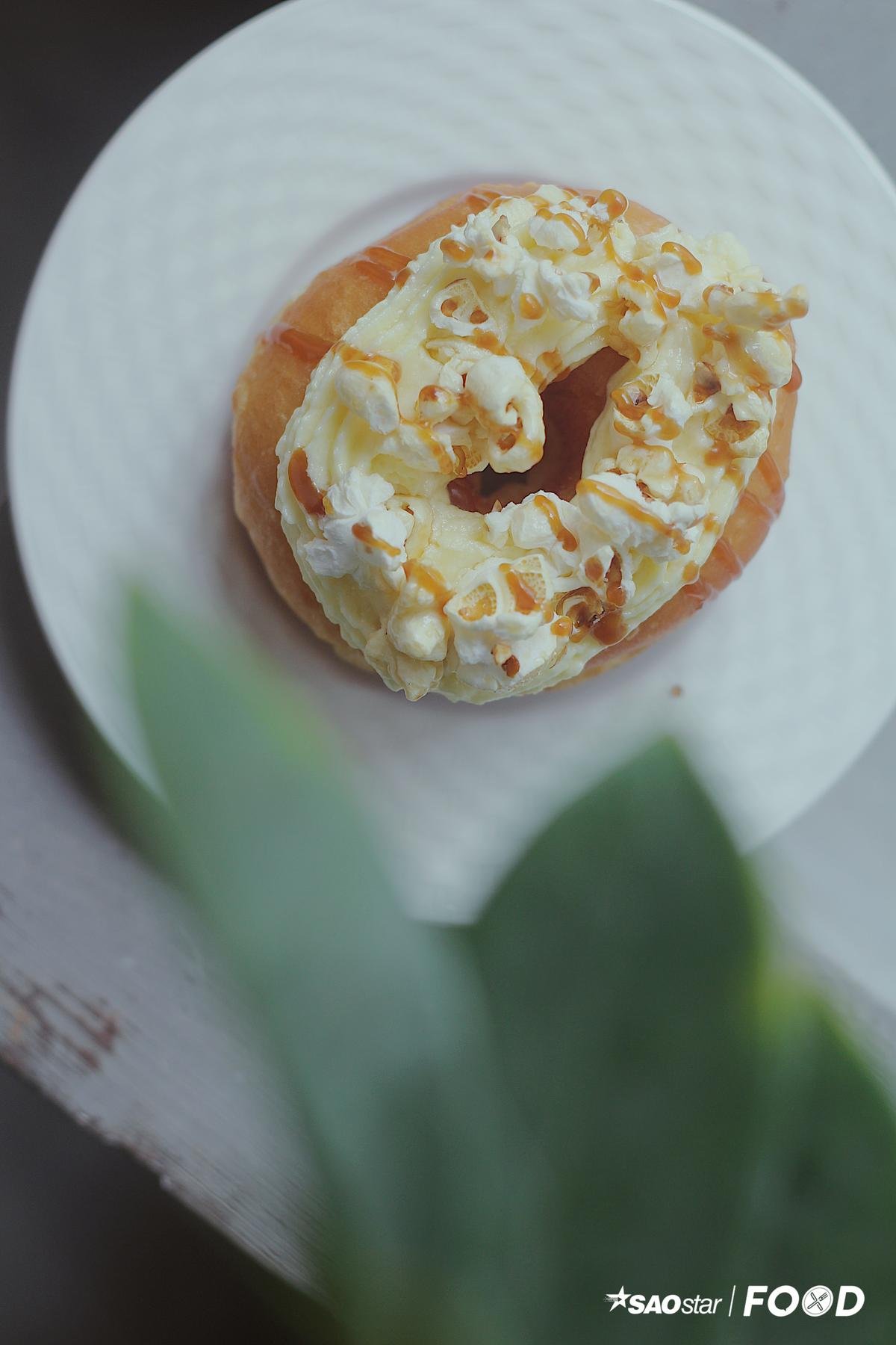 Dosh - nơi bạn có thể thưởng thức Doughnut và 'Freakshake' đậm phong cách Mỹ đầu tiên ở Sài Gòn Ảnh 13