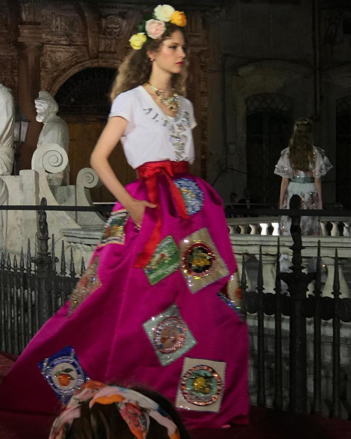 Dolce & Gabbana Alta Mode: Chìm đắm vào thiên đường xa hoa nơi hạ giới Ảnh 11