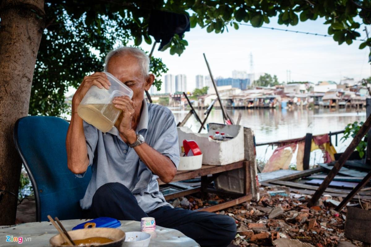 Những người cuối cùng ở 'khu ổ chuột' sắp bị giải toả giữa Sài Gòn Ảnh 17