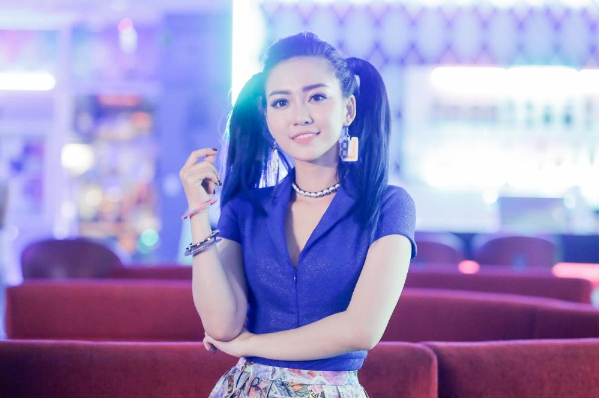 Hậu 'tung hoành' tại The Remix, Lip B rạng rỡ với concept retro ngày trở lại Ảnh 9