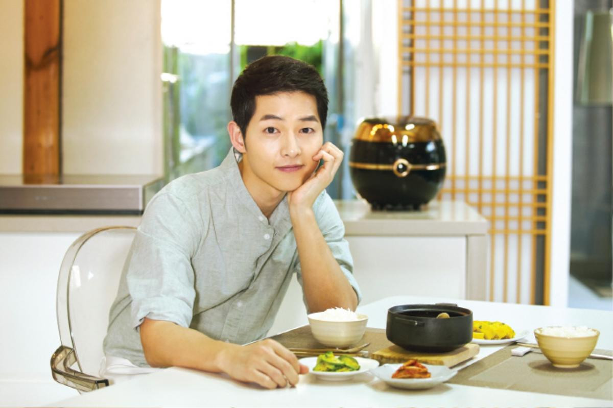 Dù đã là 'chồng người ta', Song Joong Ki vẫn nắm trong tay hơn 100 hợp đồng quảng cáo giá trị Ảnh 2