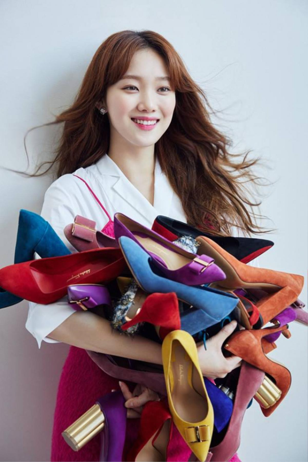 Lee Sung Kyung ơi cứ tóc dài gợn nhẹ, biểu cảm đáng yêu thế này thôi cũng đủ đốn gục hàng triệu trái tim rồi Ảnh 6