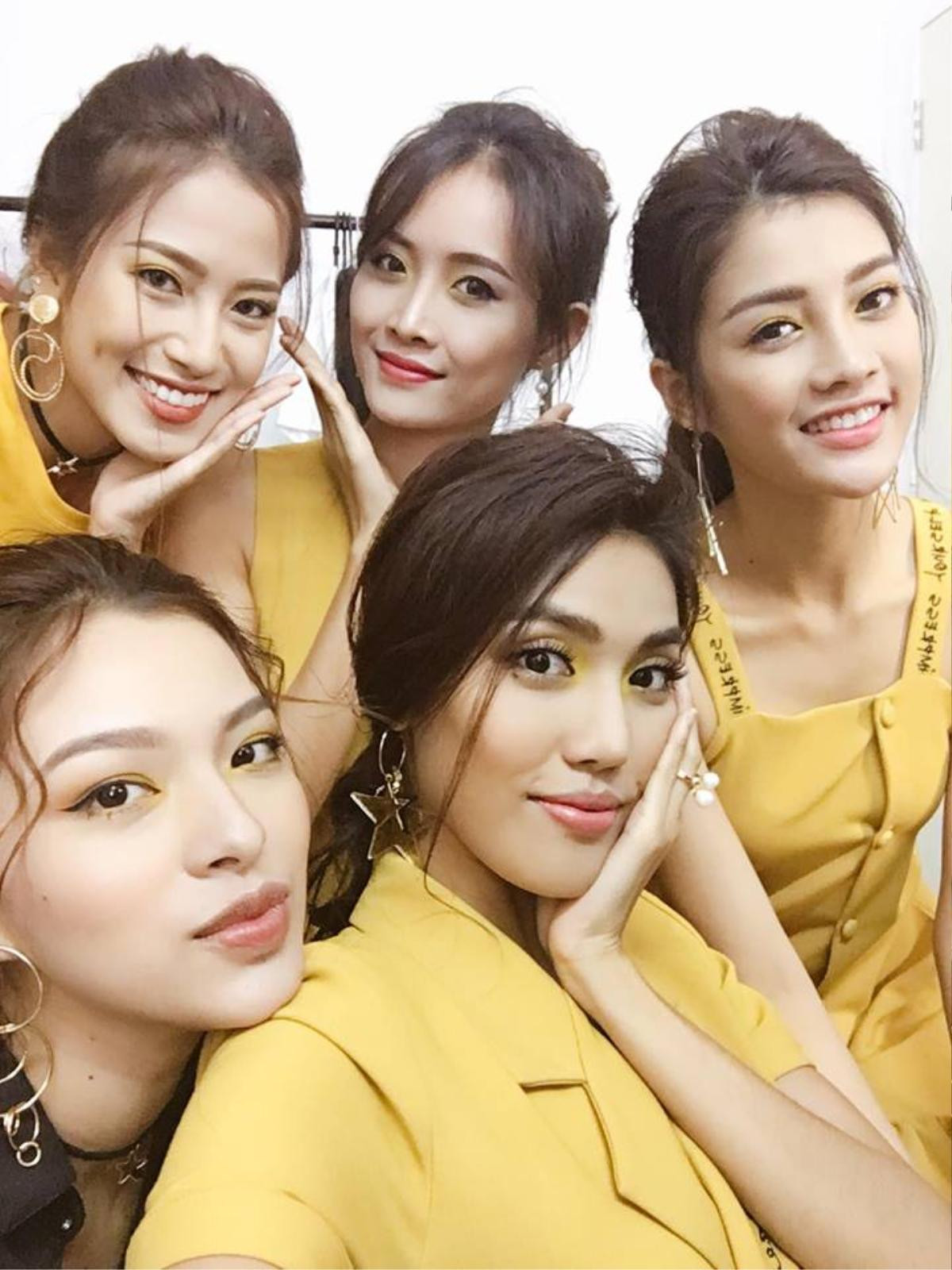 Lan Khuê khoe ảnh chụp team The Face 'thật là vàng tươi' khiến fan phấn khích Ảnh 1