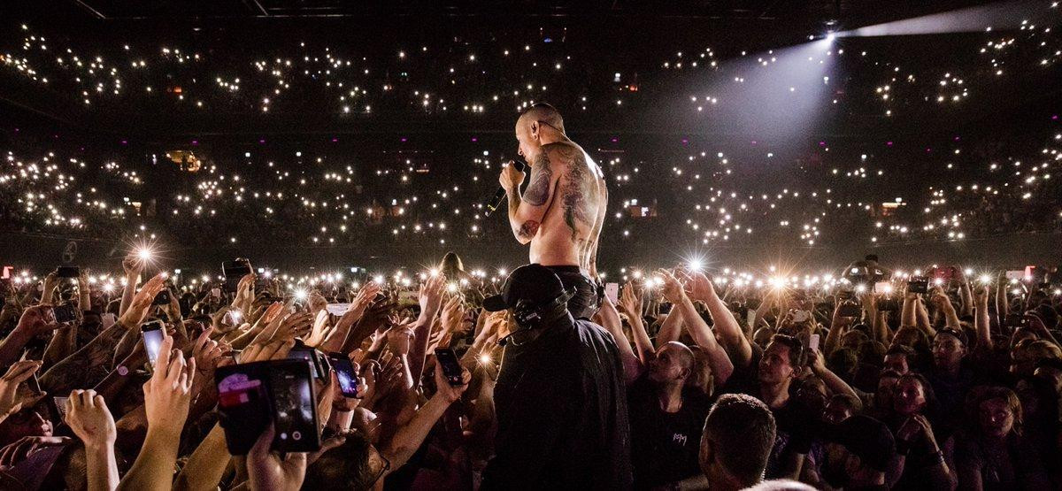 Linkin Park viết tâm thư cho Chester: 'Nỗi đau và tuyệt vọng vẫn dai dẳng đeo bám' Ảnh 1