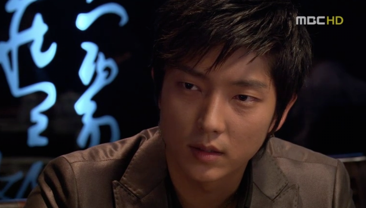 'Criminal Minds' khởi đầu thuận lợi, hóa giải 'lời nguyền' của Lee Jun Ki? Ảnh 3