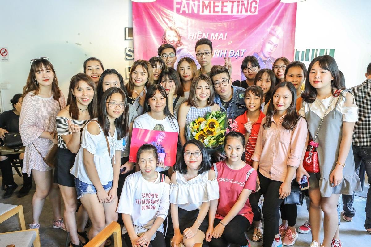 Hiền Mai - Ngô Anh Đạt 'cháy' hết mình cùng người hâm mộ trong fan meeting đầu tiên Ảnh 12