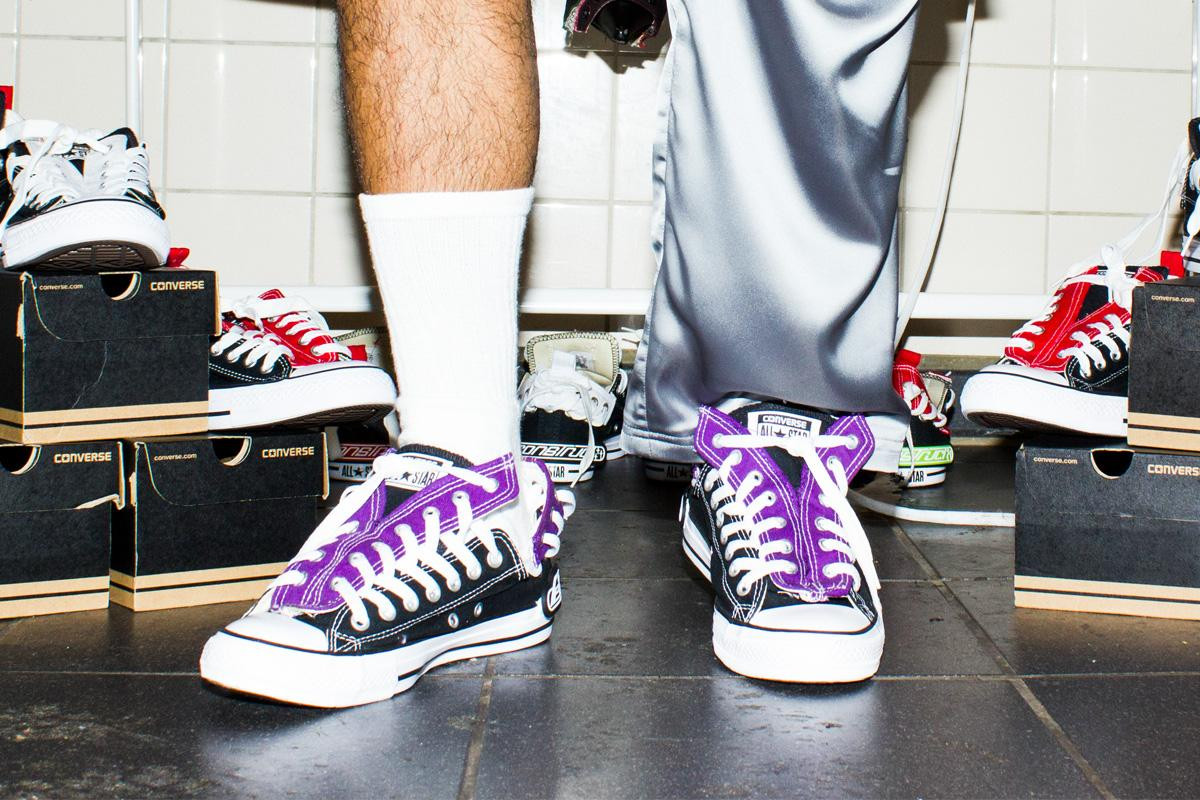 Converse Chuck Taylor All-Star phiên bản chắp vá lên sàn khiến tín đồ thời trang 'đau tim' Ảnh 1