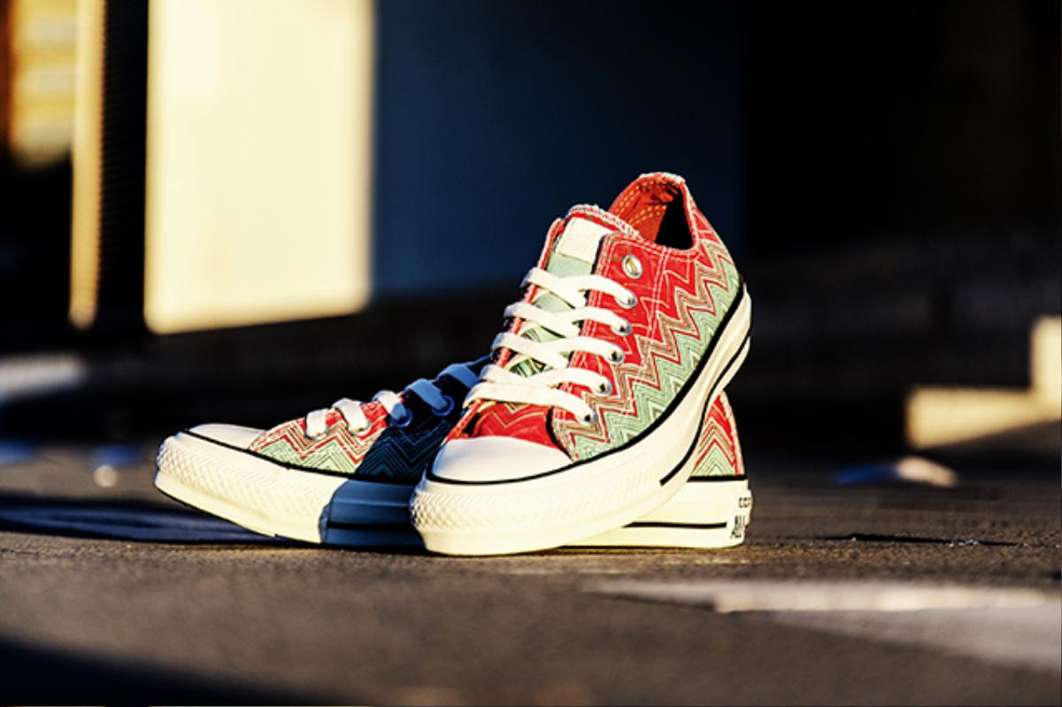 Converse Chuck Taylor All-Star phiên bản chắp vá lên sàn khiến tín đồ thời trang 'đau tim' Ảnh 10