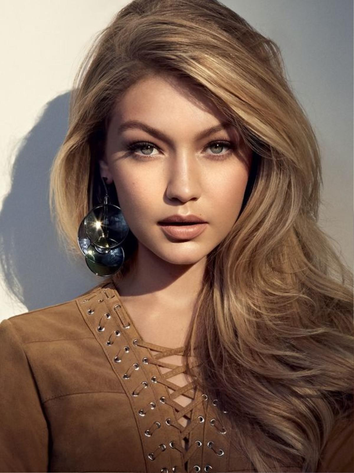 Đã tìm thấy chị em 'sinh đôi thất lạc' của siêu mẫu Gigi Hadid! Ảnh 1