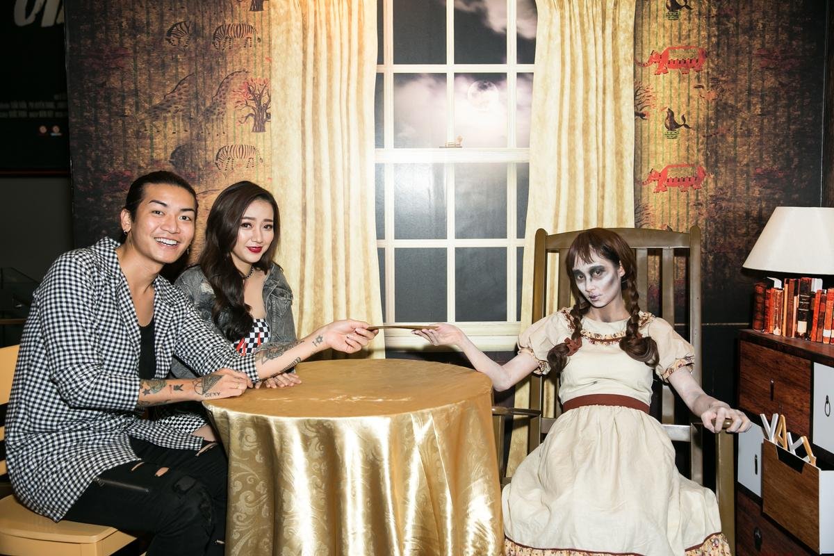 Không sợ ma ám, dàn sao 'cả gan' trêu ghẹo búp bê kinh dị Annabelle Ảnh 2