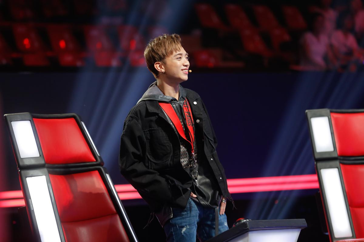 Hương Tràm, Soobin Hoàng Sơn 'choáng váng' vì gặp hàng loạt thí sinh tiềm năng ngay từ tập 1 The Voice Kids 2017 Ảnh 6