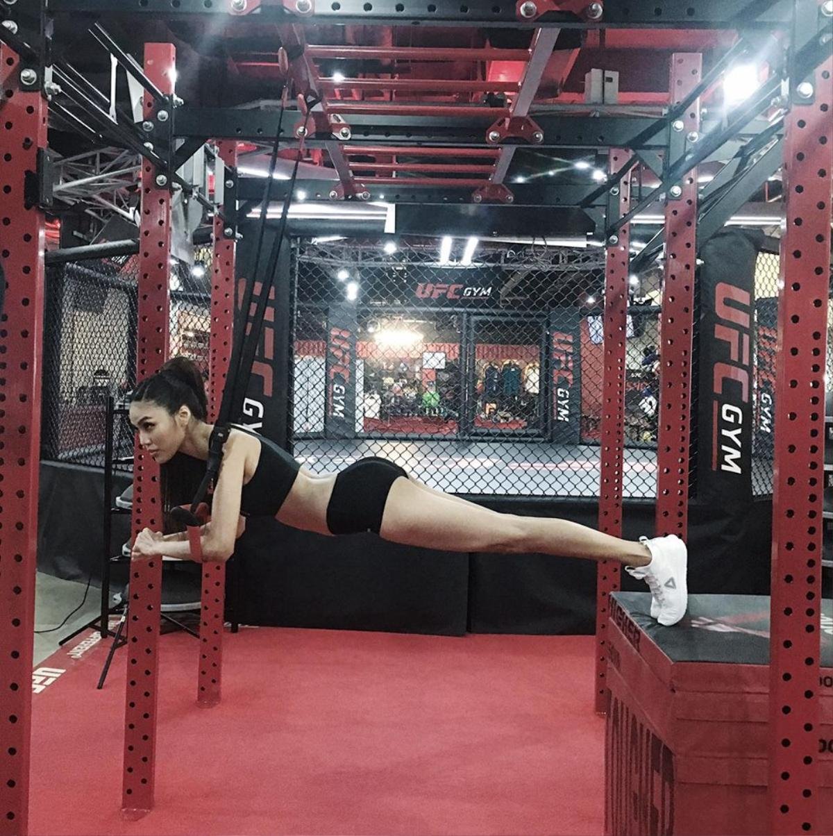 Không đi tập thì thôi, một khi đã gym Lan Khuê đều khiến fan 'lác mắt' Ảnh 2