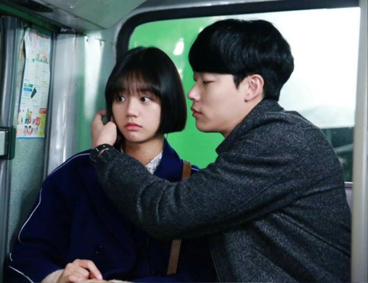 HOT: Ryu Jun Yeol và Hyeri của 'Relly 1988' lộ ảnh hẹn hò Ảnh 11