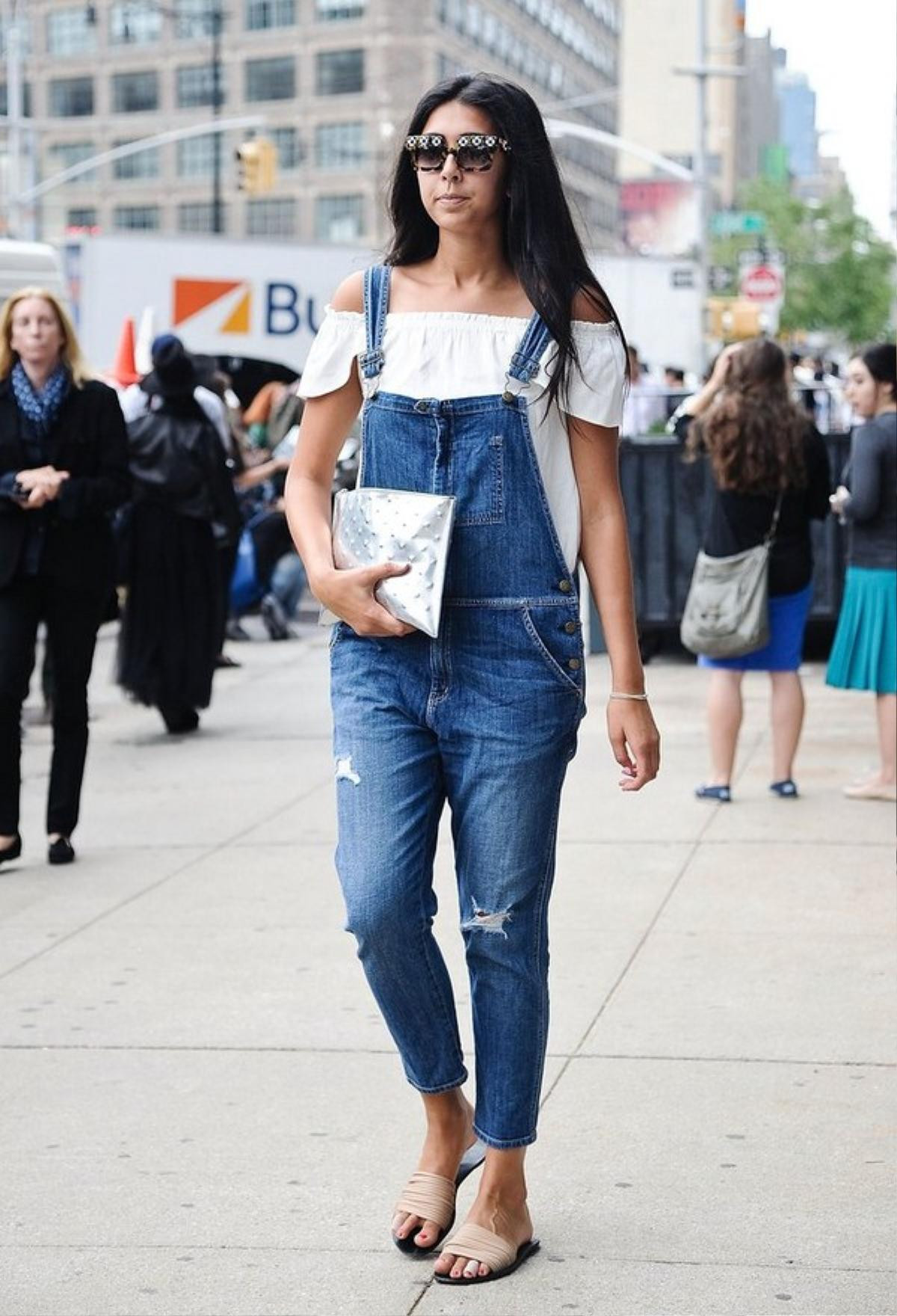 Dungaree và Offshoulder - Sự kết hợp thú vị đầy lạ mắt Ảnh 2