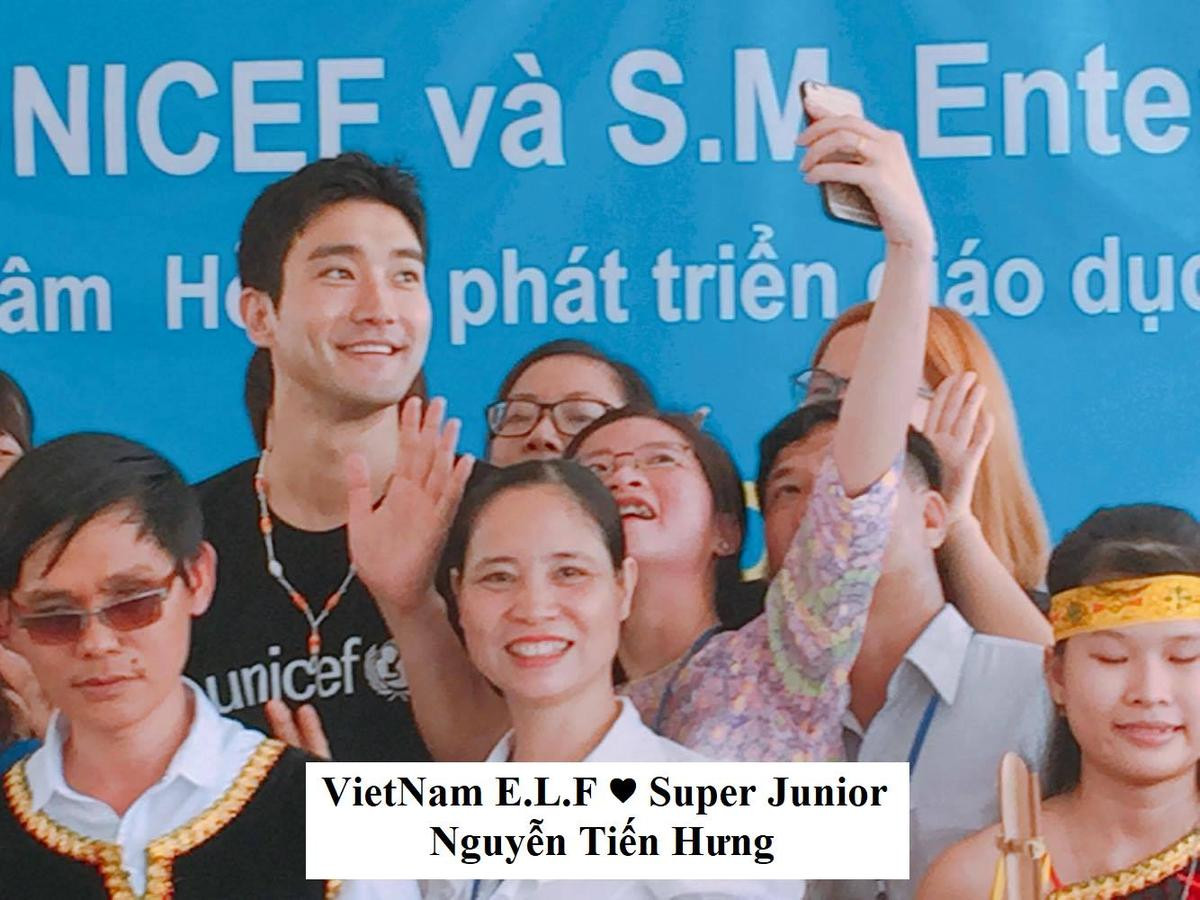 Siwon (Super Junior) xuất hiện giản dị trong buổi từ thiện tại Việt Nam Ảnh 7