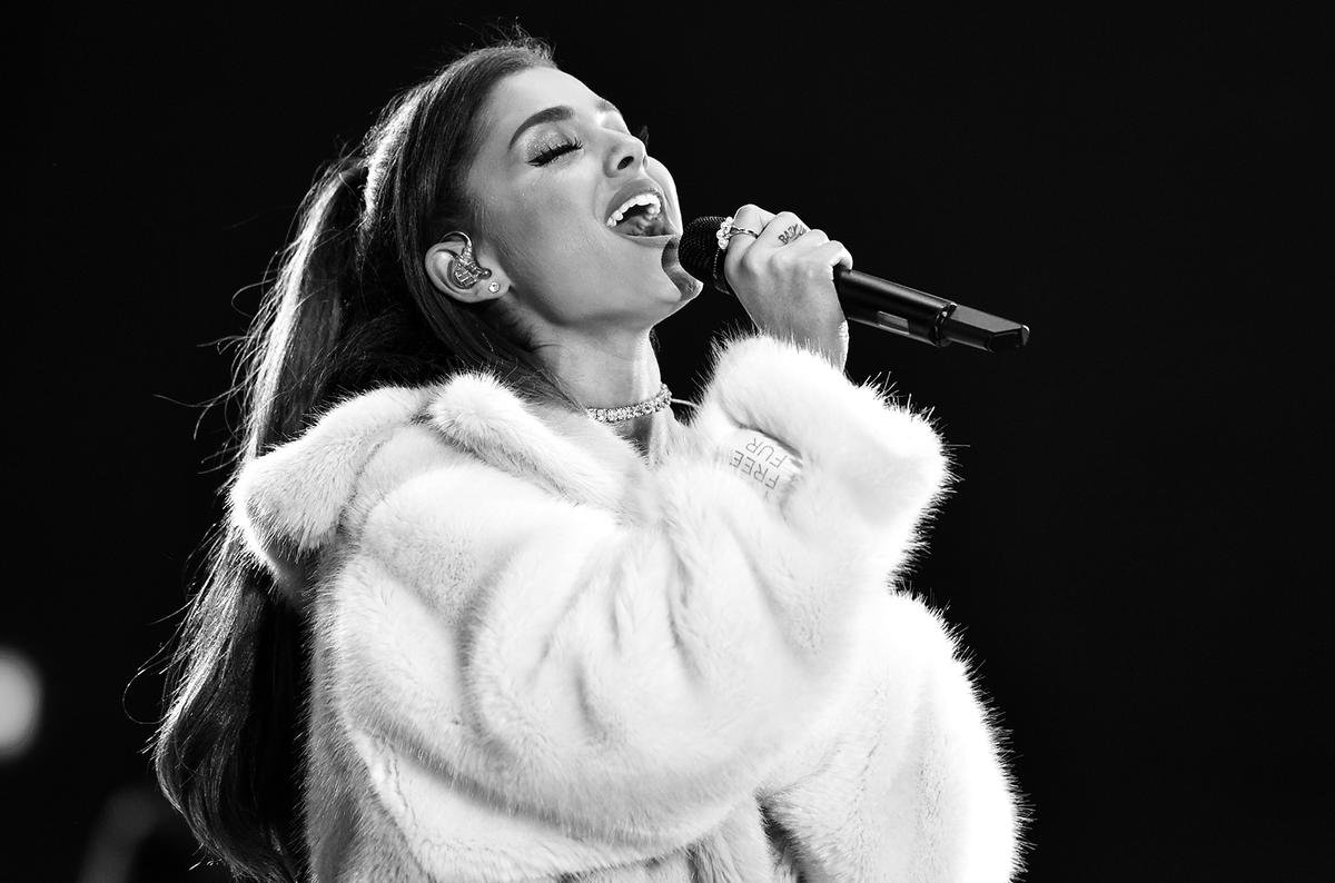 Hủy show: Ariana Grande hay Phillip Nguyễn, ai là người đáng trách? Ảnh 2