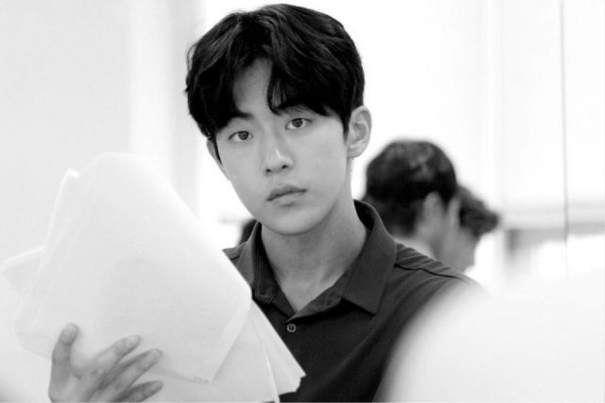 Chán đóng phim liên quan tới nước, Nam Joo Hyuk trở thành 'Mỹ nam cổ trang'? Ảnh 18