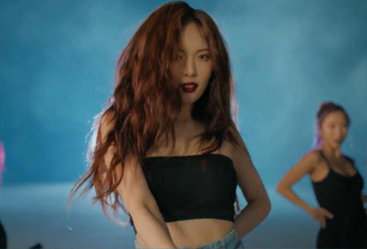 HyunA tung hit 'gây nghiện', tiến hóa ngược trong MV tái xuất Ảnh 1