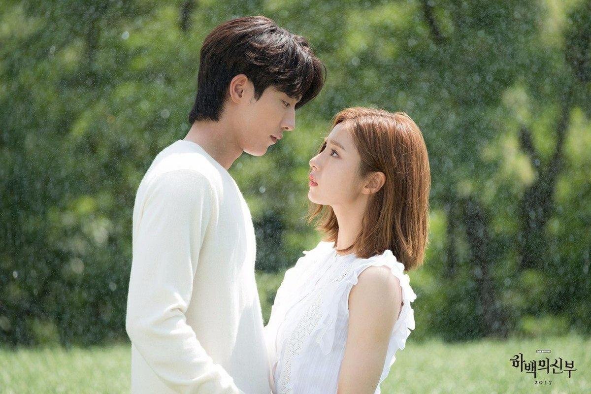 Nhìn Nam Joo Hyuk - Shin Se Kyung 'tình bể bình', fan lo ngại chuyện phim giả tình thật Ảnh 32