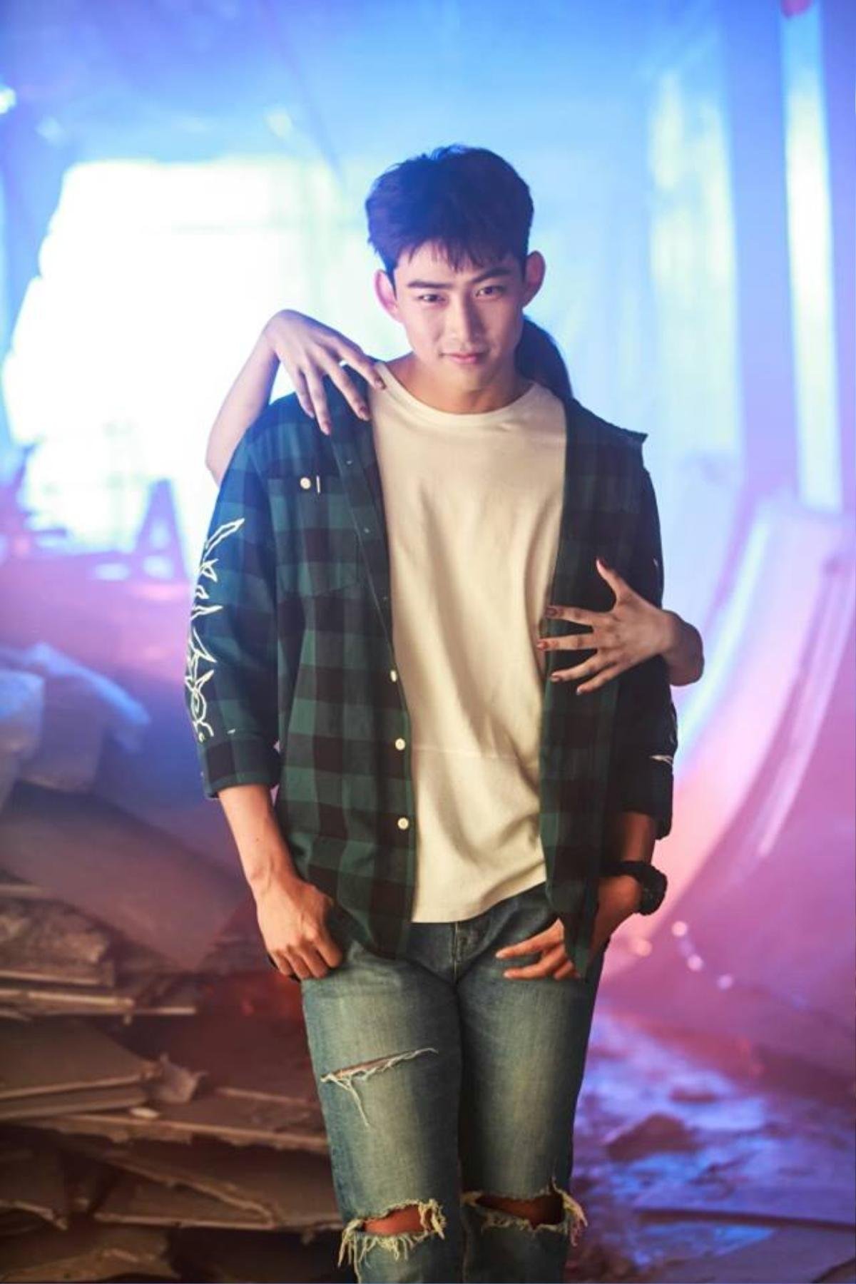 Ok Taecyeon và những bộ phim có nội dung 'kỳ lạ' Ảnh 5